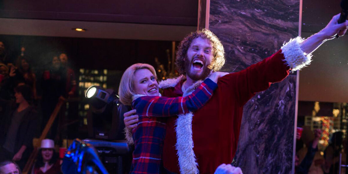 Movie Review Office Christmas Party (2016) The Critical Movie Critics